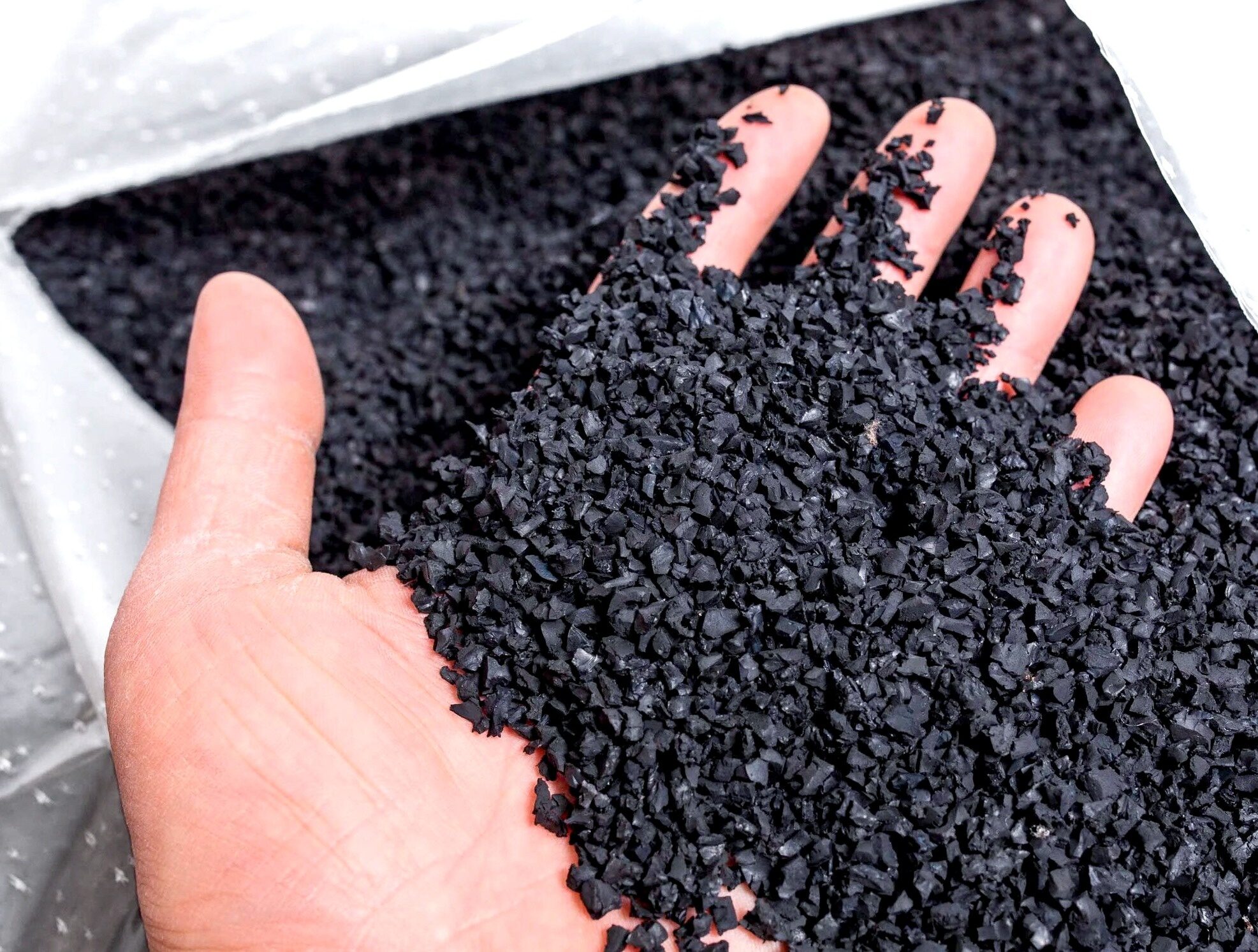 ispolzovanie rezinovoy kroshki dlya proizvodstva shumoizolyatsionnyh materialov v stroitelstve